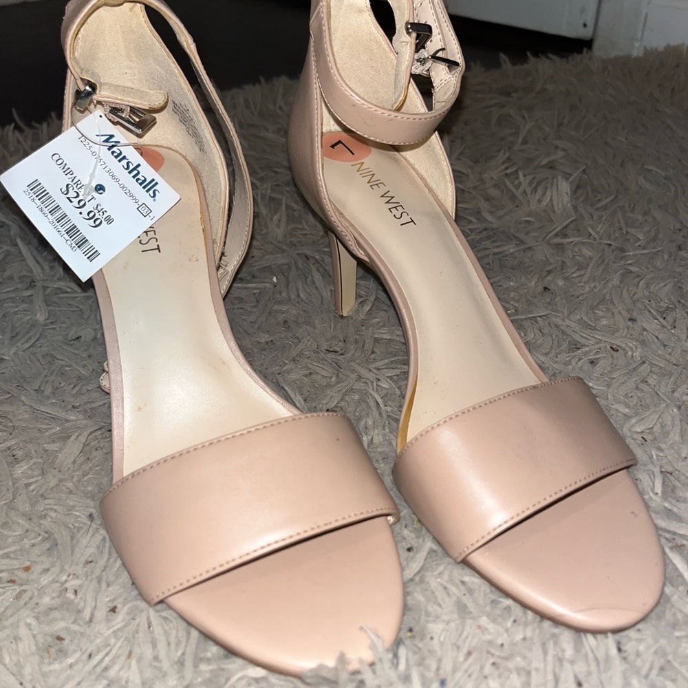 Nine West nude high heels with tags